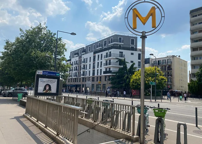 Maison Donizetti Avec Jardin Et Parking - Proche Metro